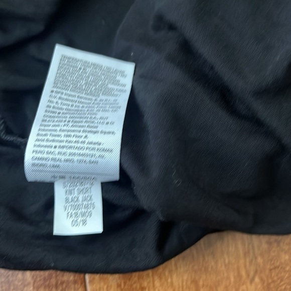 NWT Old Navy Active wear Short Rayon Lightweight Black Size L - Picture 8 of 8